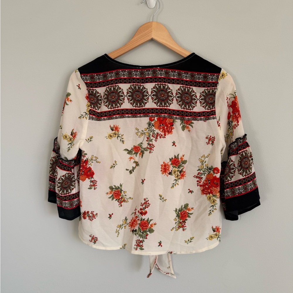 NWOT Crescent & Willough Floral Tie-Front Blouse - Picture 5 of 7